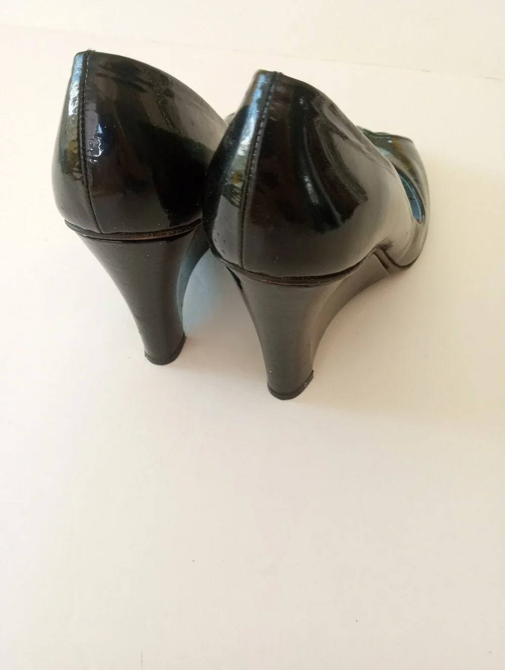 STUART WEITZMAN Black Patent Leather Peep Toe Wedge Heels | 7.5 - Picture 6 of 8